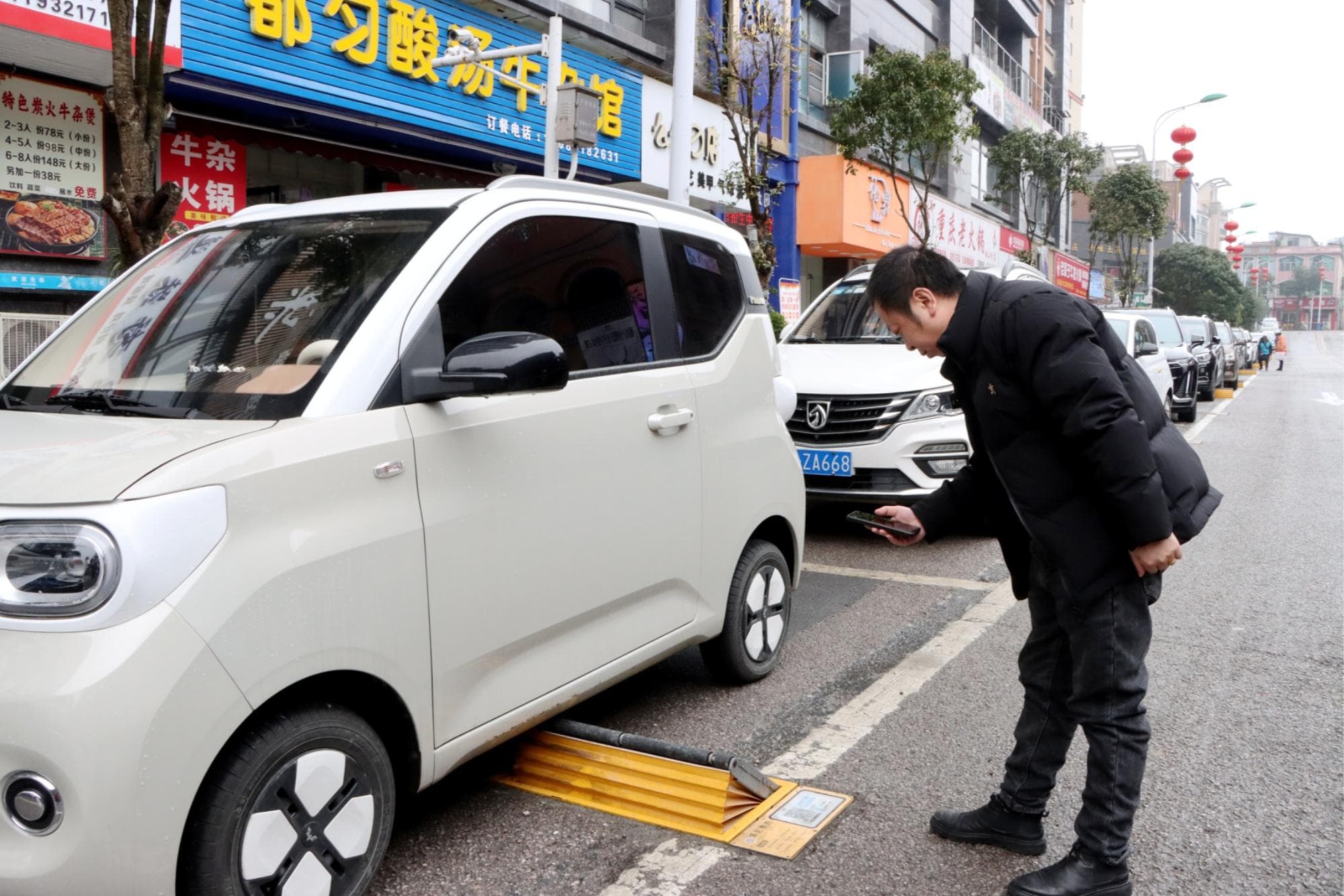 贵州独山：智慧停车“泊”出市民出行幸福感