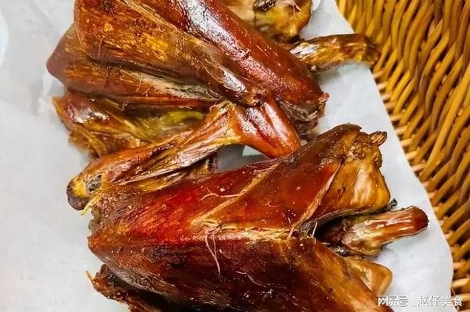 鸽肉是女性滋补佳品，10道鸽肉佳肴，嫩鲜营养，病后补虚有一套