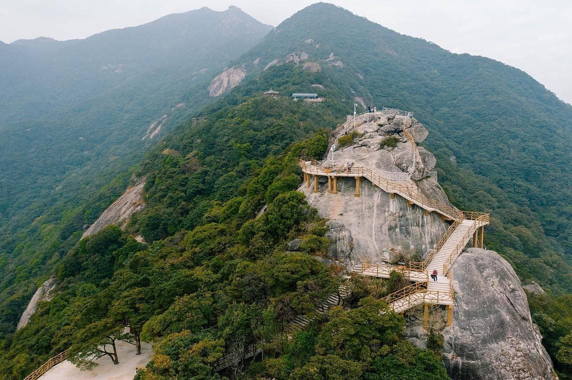 罗浮山：岭南第一山的自然与人文之美