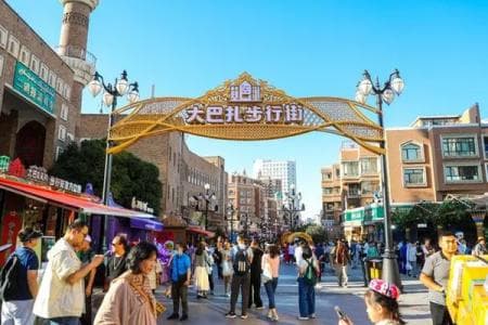 乌鲁木齐8处特色美食街，每一条都藏着独特的城市味道