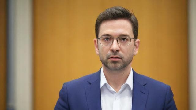 自媒体转载条例，如何合法合规地进行内容分享？