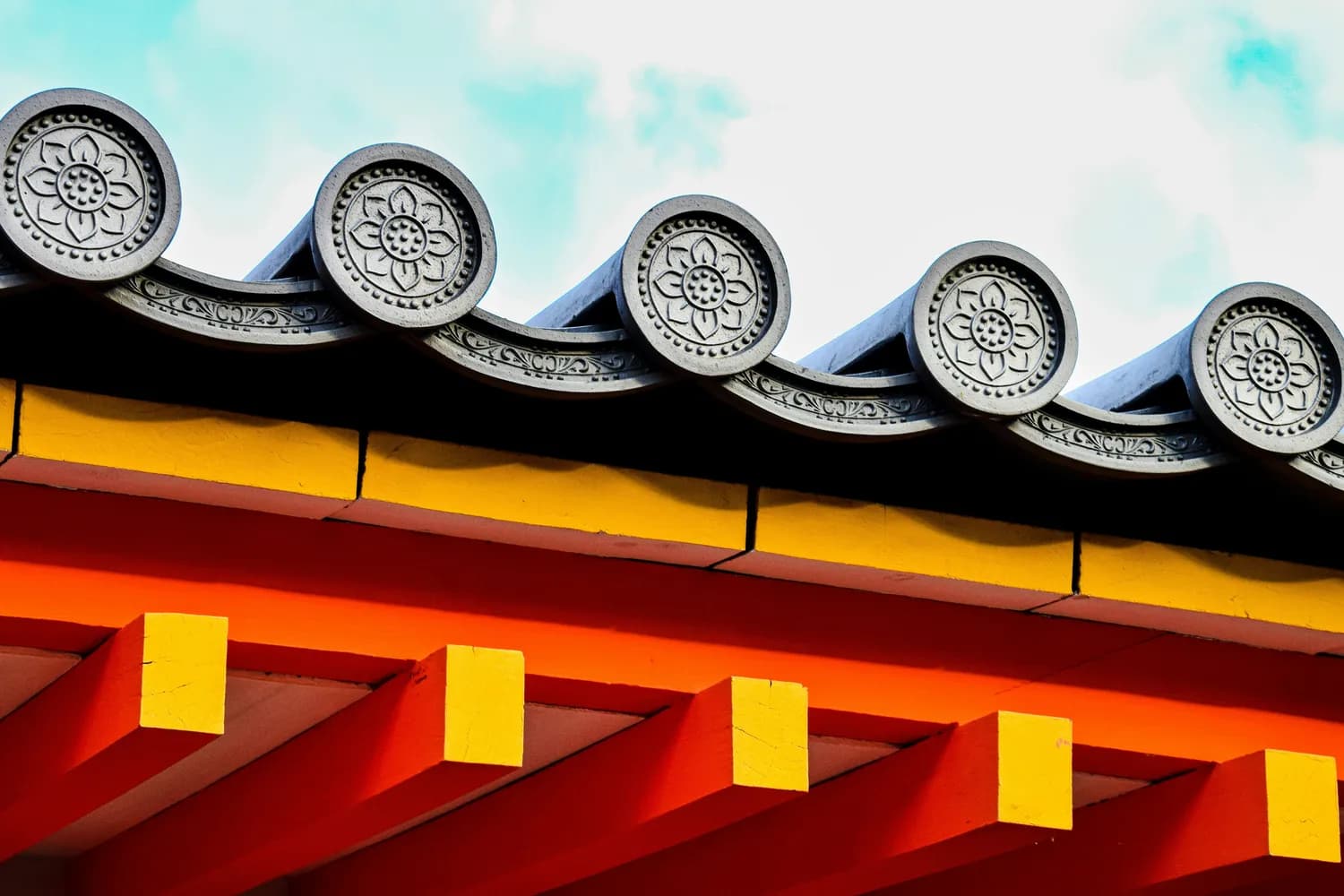 传统建筑装饰如何融入现代家居设计？