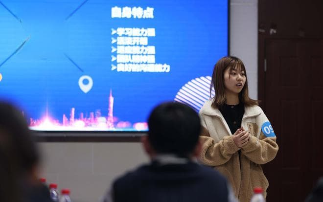 求职能力实训营提供"一条龙"服务，助力高校毕业生"直达"企业