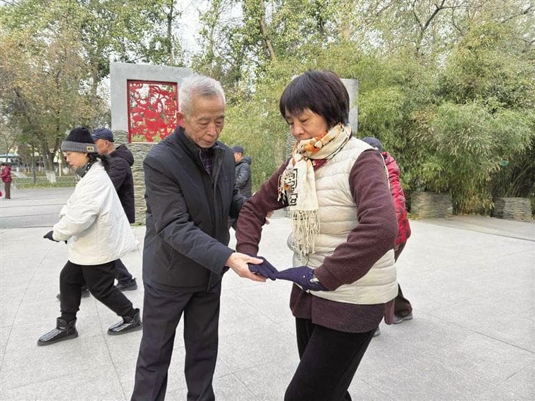 静功缠丝太极拳的传承与发展