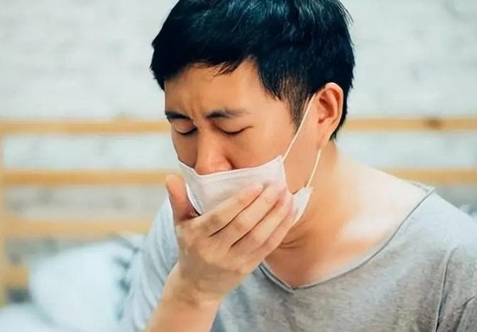 黄痰是热，白痰是寒？医生提醒：咳出4类痰液，或要留意肺部健康