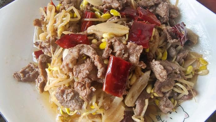 豆芽炒牛肉