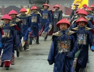 清朝真正的官场生活：权力与规矩的交织