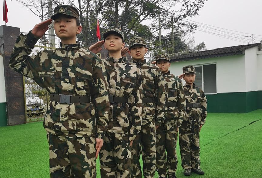 广西叛逆孩子的教育之路：学校如何应对挑战？教育案例分享