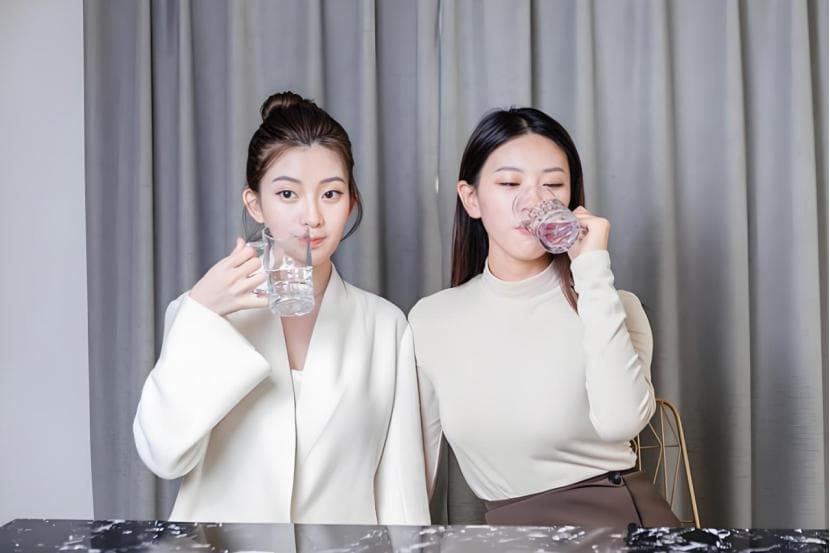 早上空腹喝水真的比不吃早餐危害更大吗？