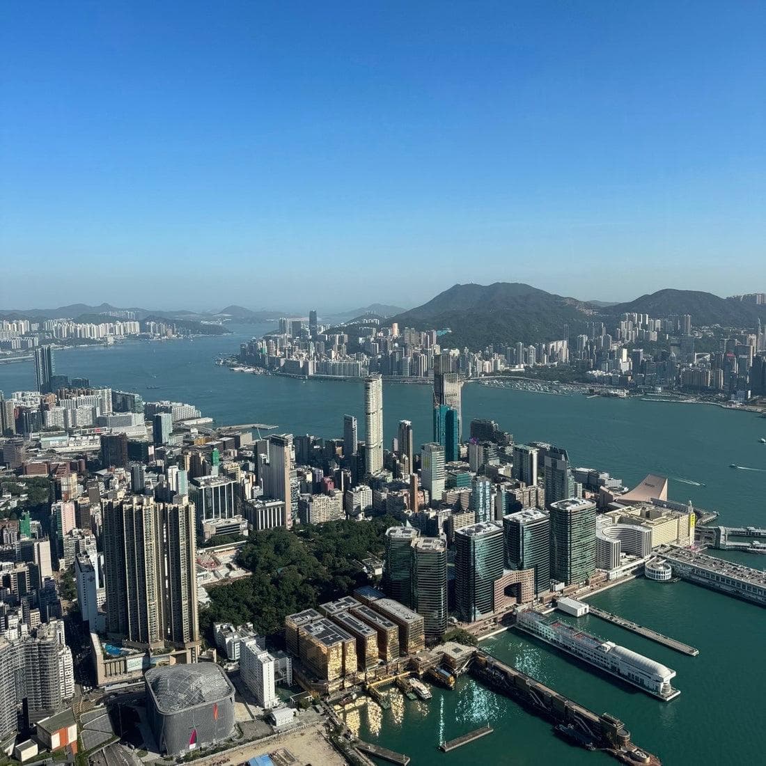 香港交通指南：地铁、公交、出租车全攻略