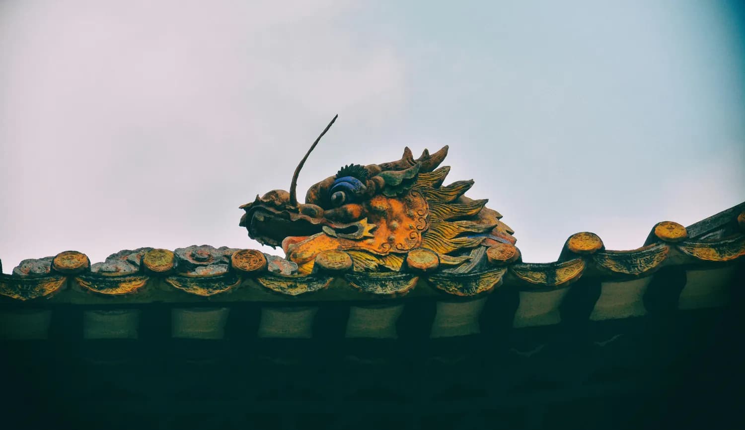 《文心雕龙》：百年“龙学”的现代之路