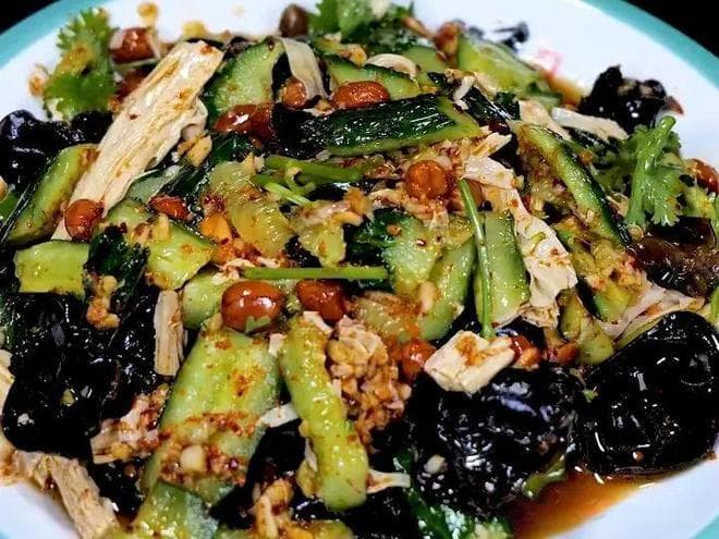 凉拌腐竹木耳黄瓜：一道清爽可口的家常凉菜