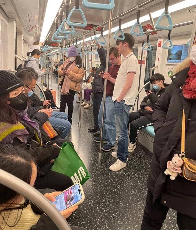 同为吴语圈城市，上海和杭州，为何有这么大的差别