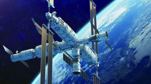在中国空间站怎样研究“生环材”