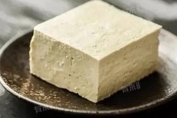 豆腐嘌呤高吗，痛风可不可以吃