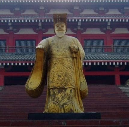 火焰中的帝国梦：项羽焚烧阿房宫的历史解读
