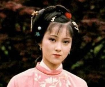 红楼梦中的邢岫烟：一个被贫穷定义的女子