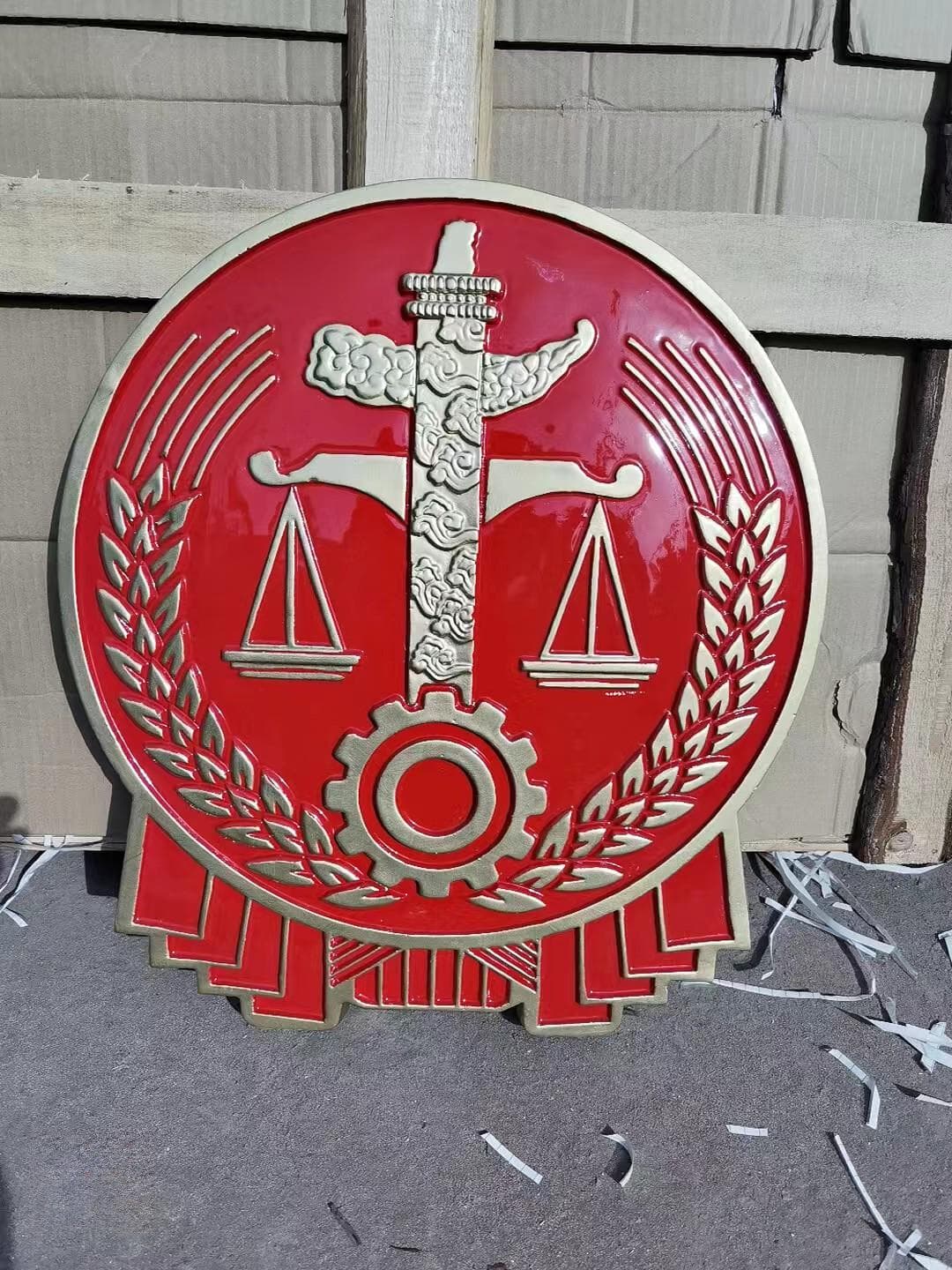 各国法院徽章的象征意义