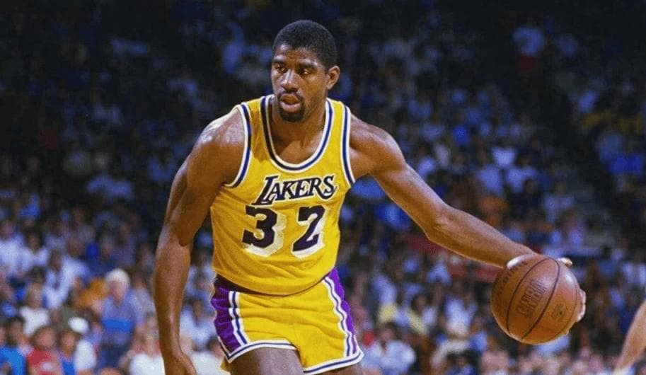NBA现役十大控卫：数据+战绩为辅！天生指挥官？僵局攻坚手？