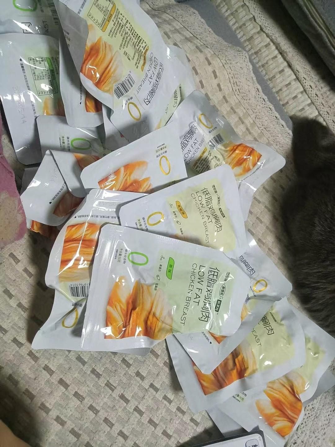 你还在为鸡胸肉烦恼吗？试试这个做法！