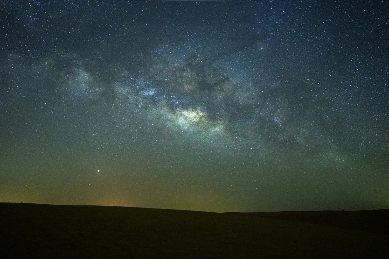 国家地理摄影师教你拍出新疆震撼星空大片！
