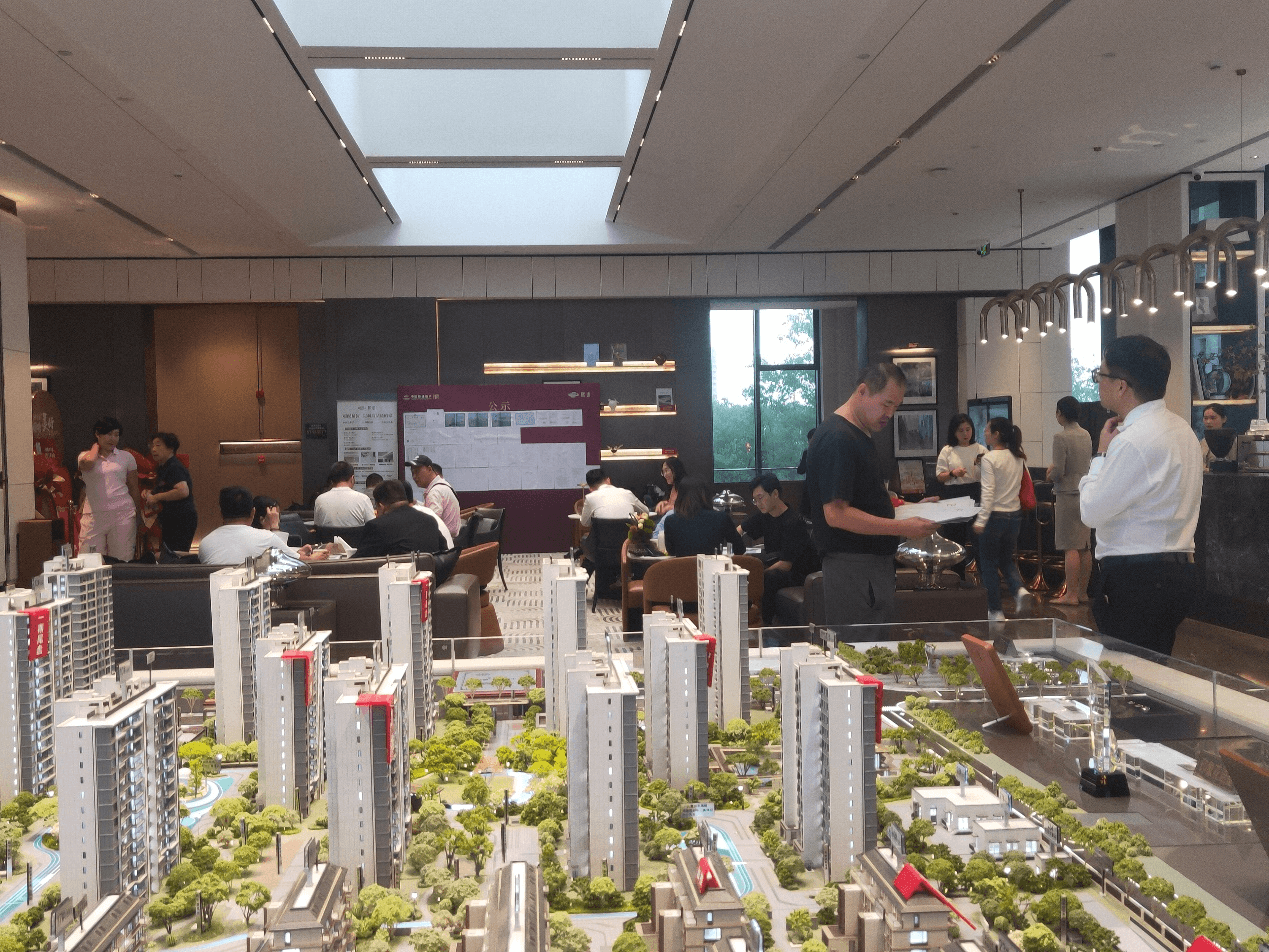 上海楼市新政“十一”调查：刚需盘成交增多，二手房量价上升