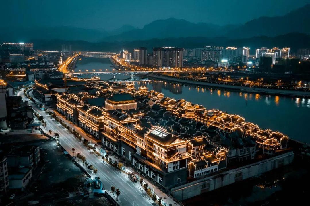 22亿投资的张家界古城客流惨淡，文旅的未来在哪？