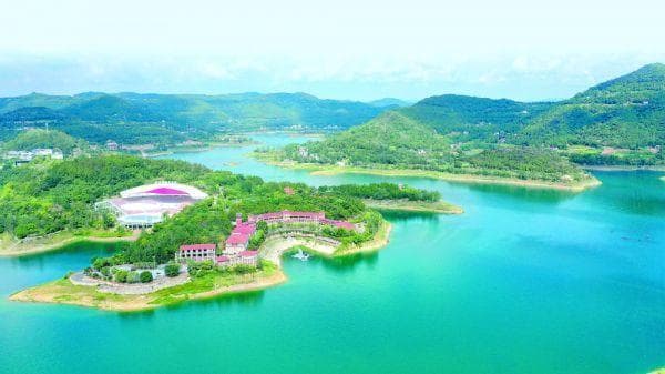 人文山水交织 “西南第一湖”争夺国家级桂冠