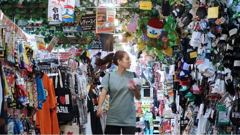 平价零售悄然走红，“地主家”也没有余粮了？