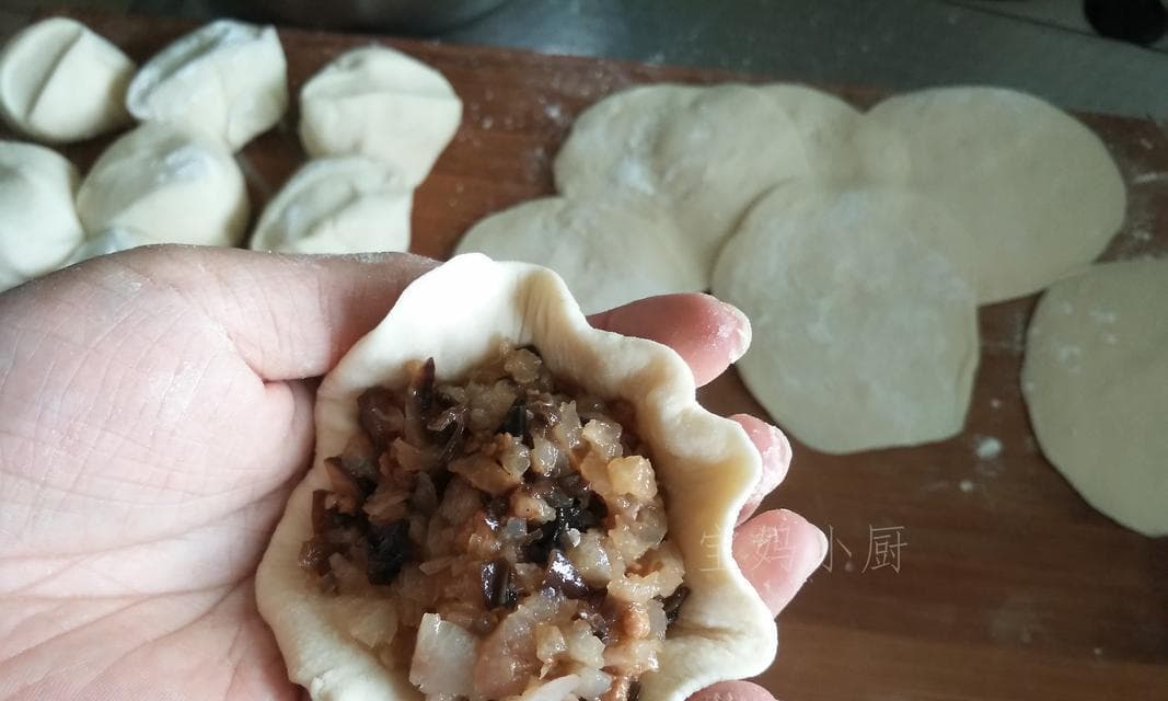 香菇豆腐包子的制作方法（做出口感细腻的包子，用新鲜材料提升味道）