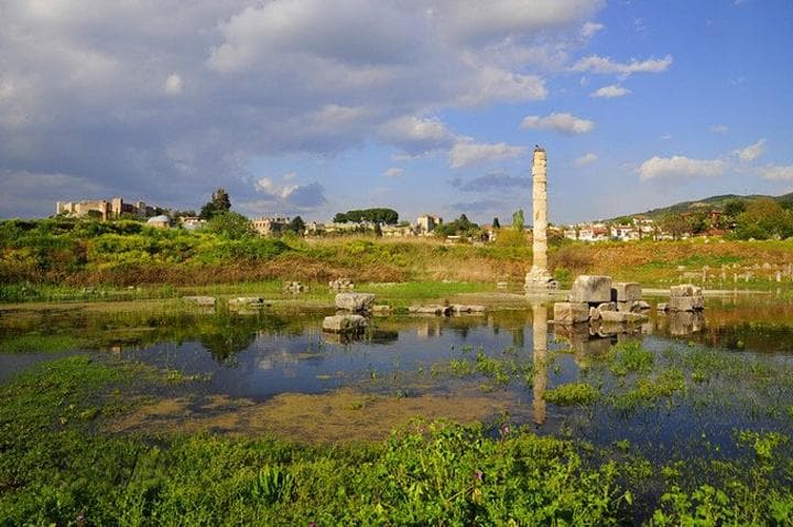 阿尔忒弥斯神庙：古代世界七大奇迹之一的兴衰历程