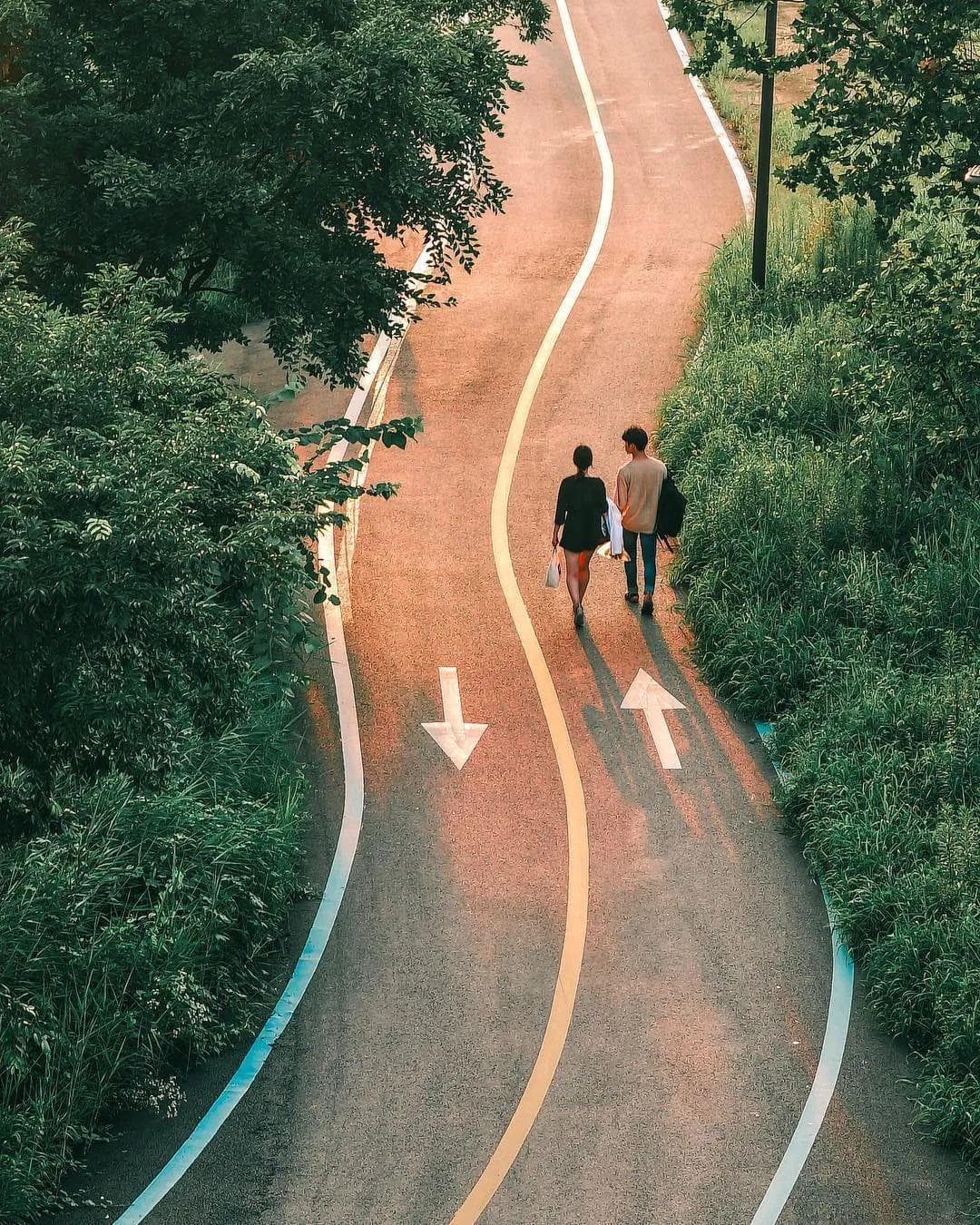 成年人的朋友圈：如何有效表达情感？