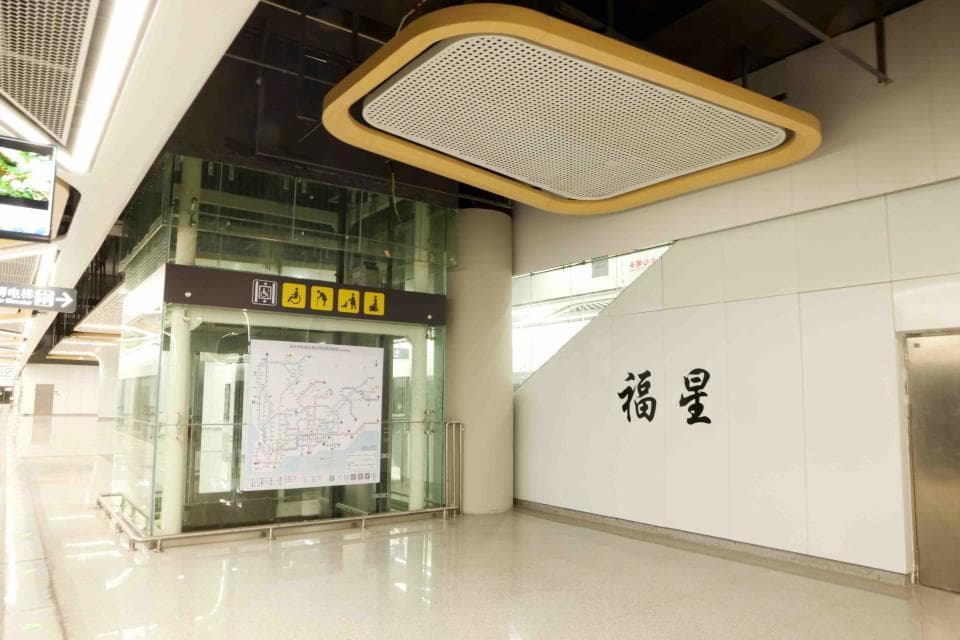 深圳地铁11号线二期本月开通，将推动多区高效联通