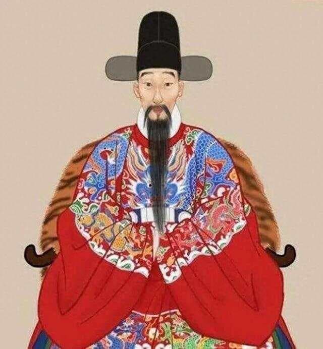 吏部尚书、兵部尚书、户部尚书三者相比，哪个在实权上更胜一筹？