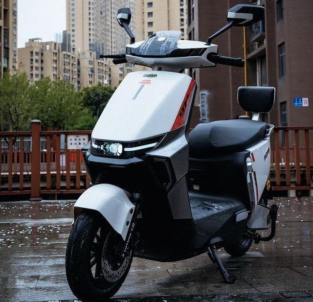 电动车轮胎怎么选？真空胎、钢丝胎、半热熔胎哪种更有性价比？