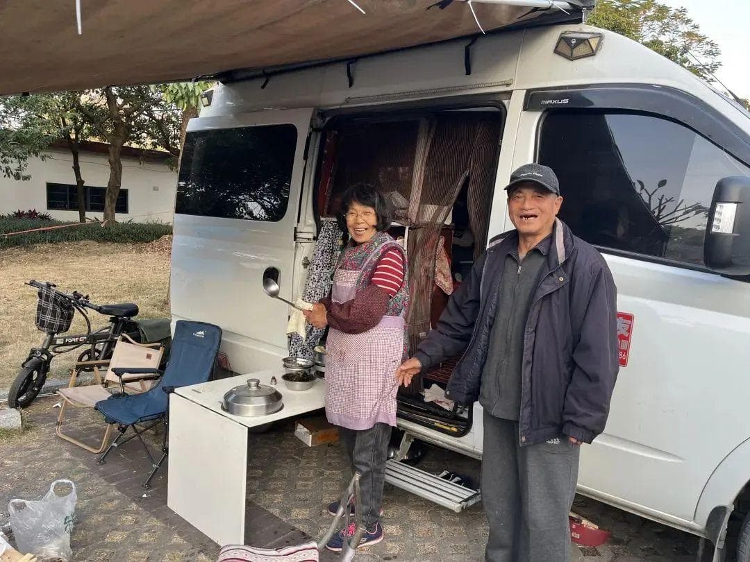 “好山好水，人也热情！”他们开着房车，来肇庆~过~年~啦~