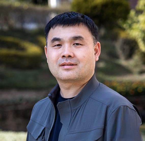 全球冰川正以惊人速度融化，人类该如何应对？