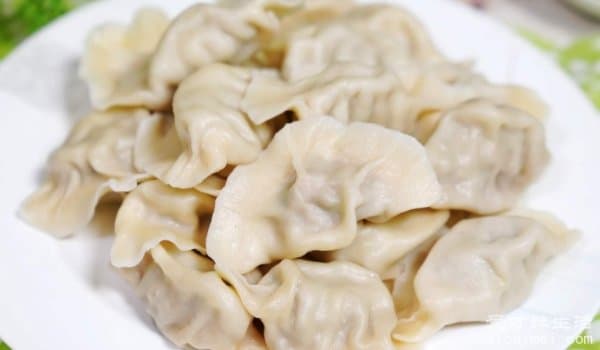 羊肉馅饺子怎么做才好吃？从馅料到饺子皮的完美制作指南