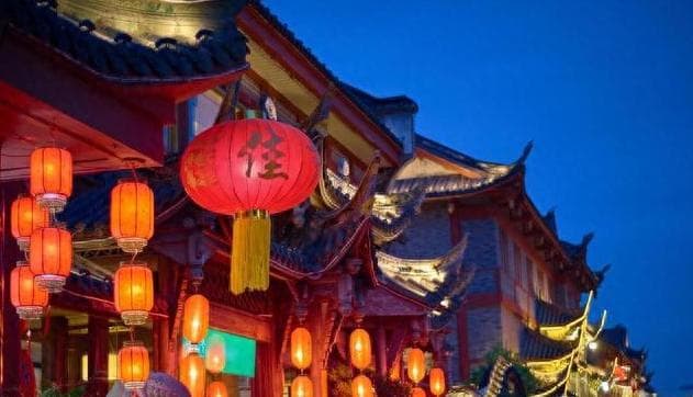 中秋将至，别再傻傻只会说“中秋快乐”，学会这10句祝福语，好听有新意