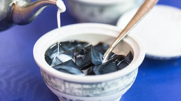 龟苓膏和烧仙草一样吗
