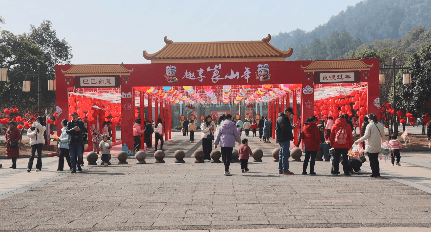 崀山蛇年新春文旅市场出新出彩“火出圈”