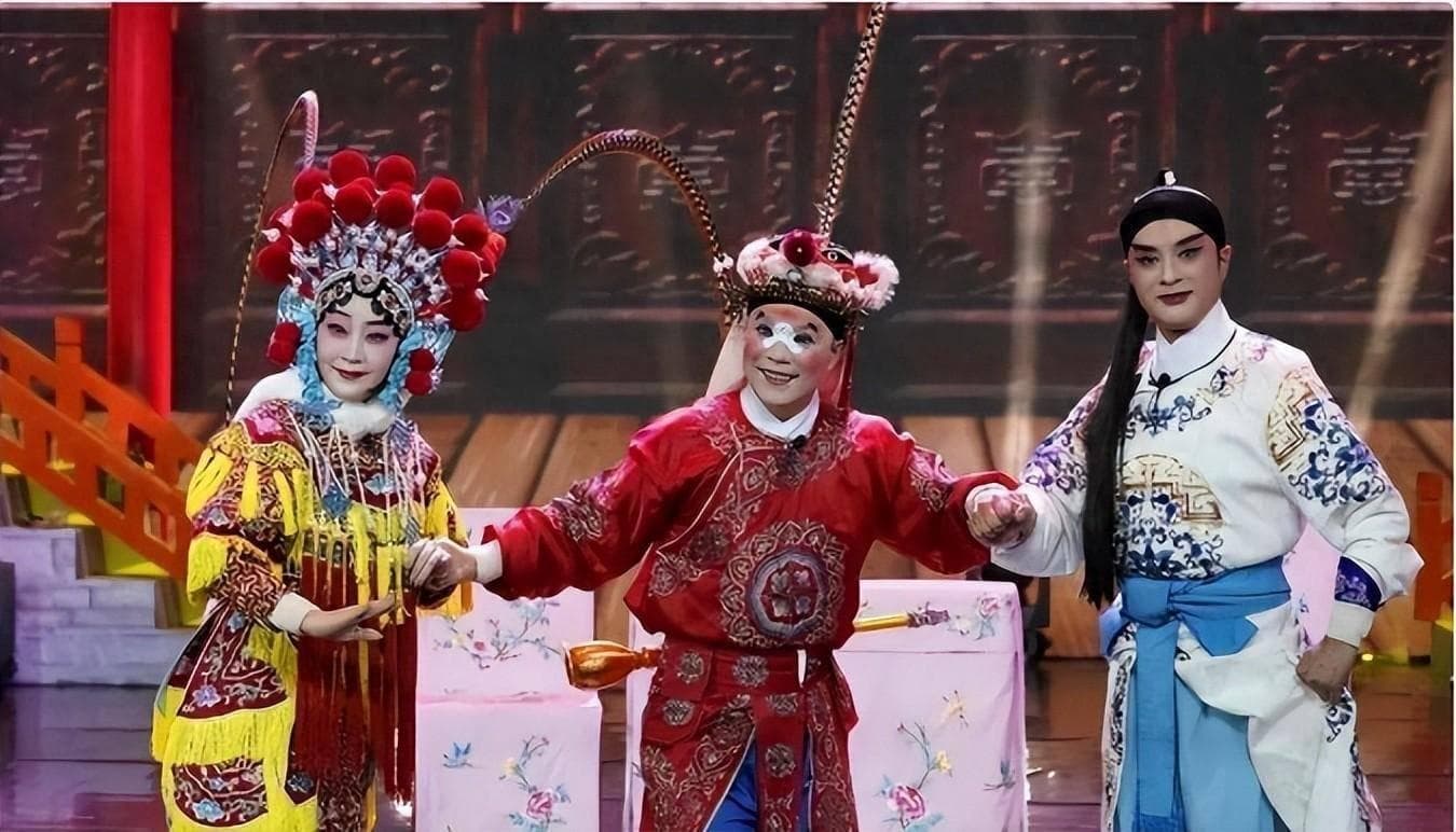 曾经辉煌30年的《梨园春》，倪宝铎离开后，为何庞晓戈玩不转