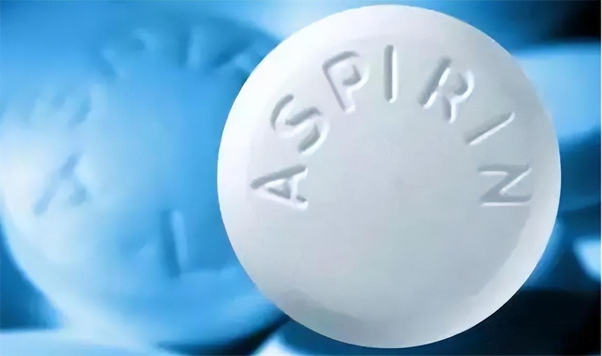 长期服用阿司匹林肠溶片，3个危害要重视