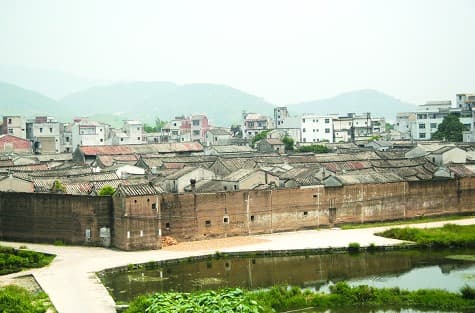 粤东第一高峰铜鼓嶂
