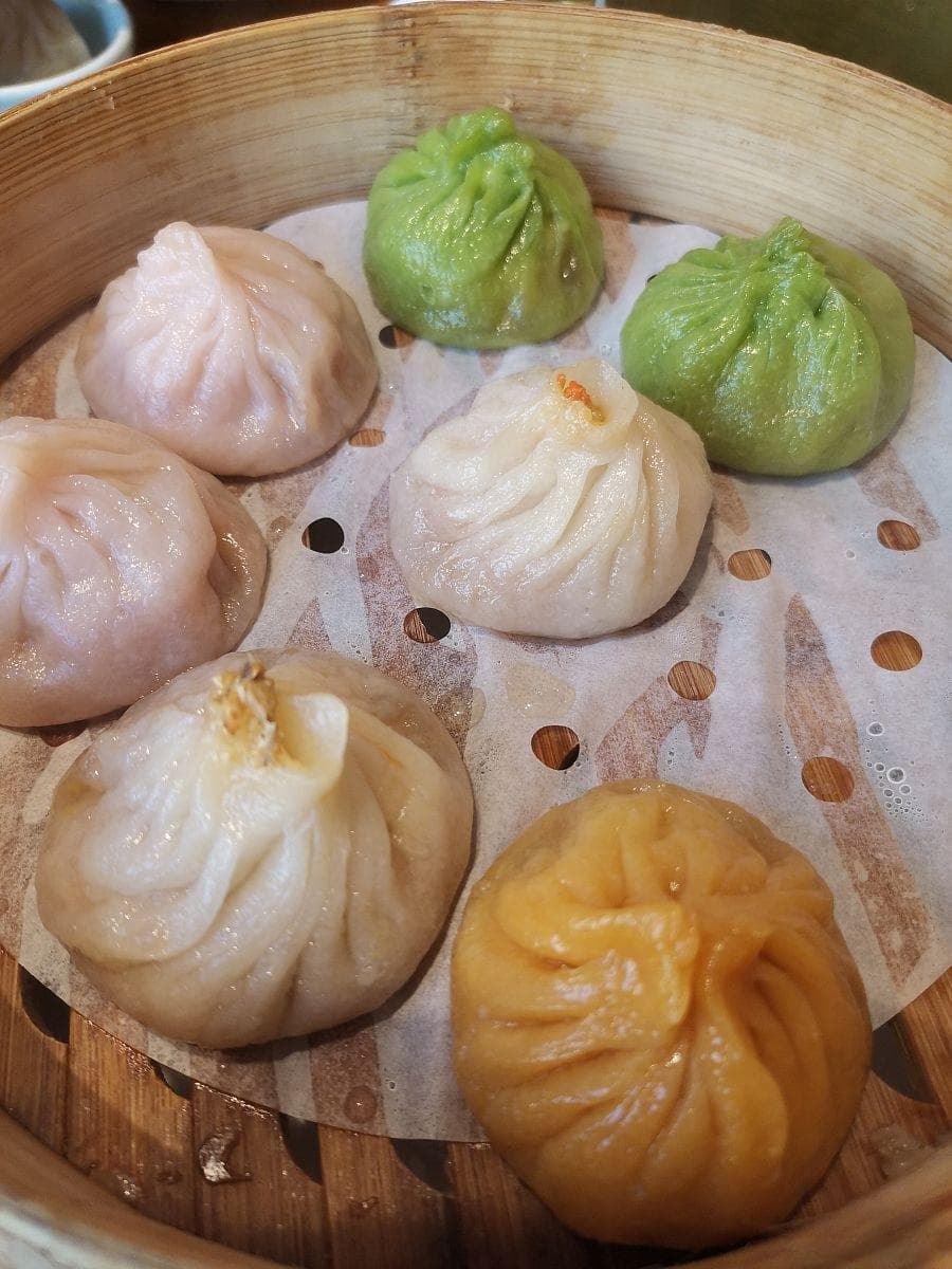 南京美食文化推荐：小吃街与地道餐馆