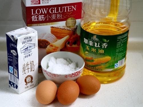 戚风蛋糕配方|N次失败总结，将蛋白蛋黄精确到克，小白也能一次成功了