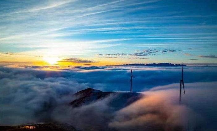 湖南蓝山云冰山：云端上的自然奇观