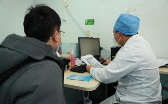 动动舌头，激活大脑：三种舌部锻炼方法，助力大脑健康