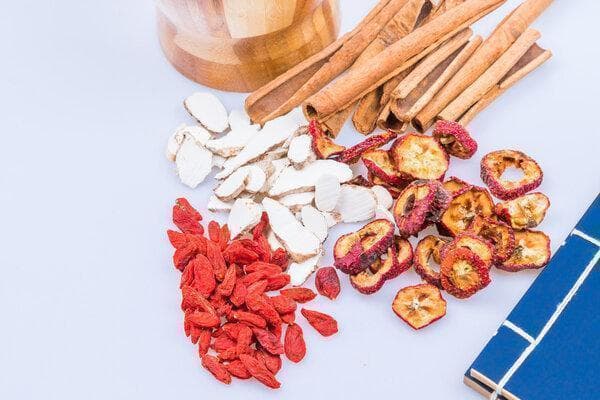 中药调理、唾液替代等，多种疗法应对口腔干燥