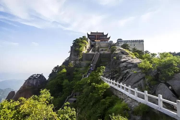 探秘莲花佛国：九华山之旅
